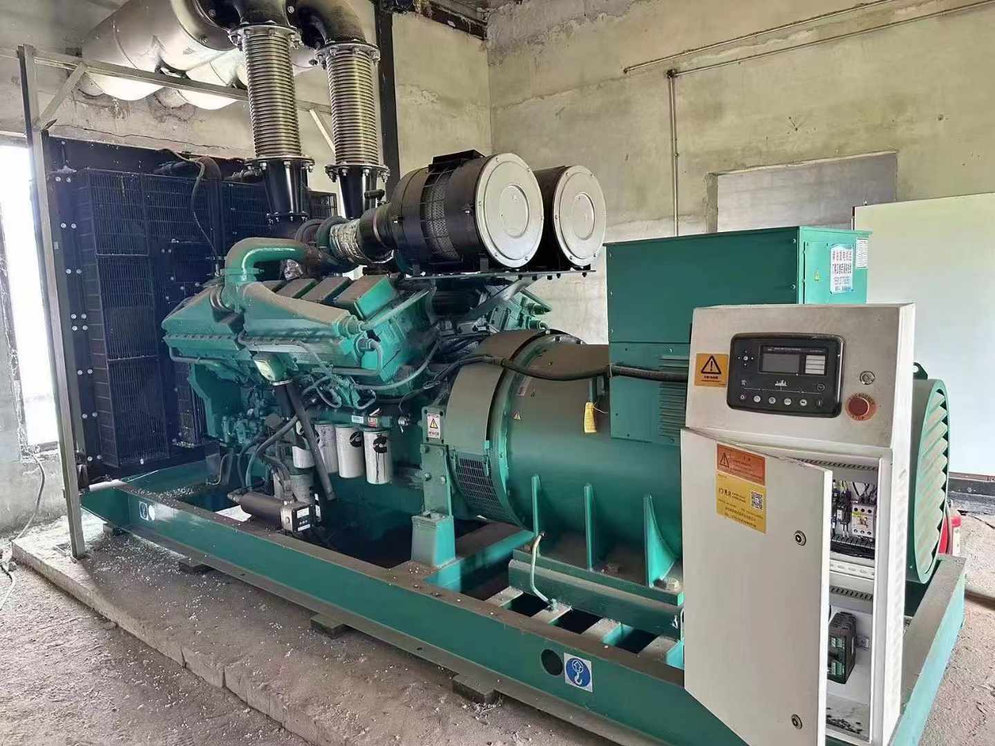 井陉无功补偿装置的性能评估需要考虑哪些因素？