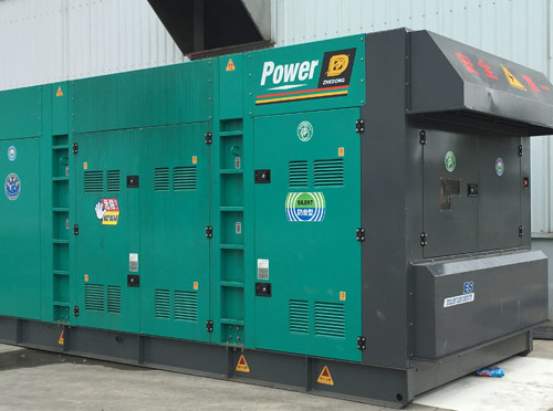 井陉升级发电机组的过程中需要注意哪些安全事项？