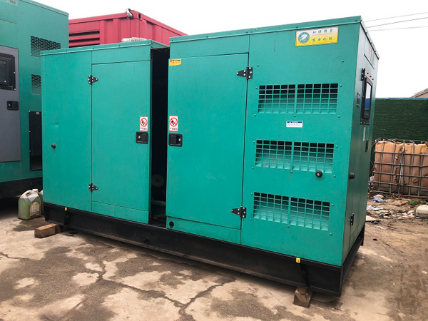 井陉怎样合理控制磷酸铁锂蓄电池的充放电倍率以延长其使用寿命？