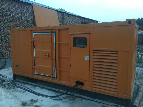 井陉发电机组长期使用中，电缆线的敷设路径有哪些要求？