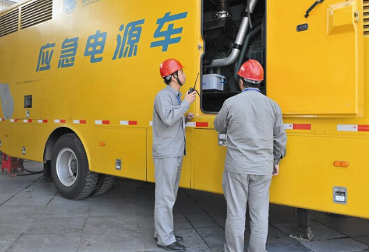 井陉如何清理被灰尘覆盖的机油散热器？