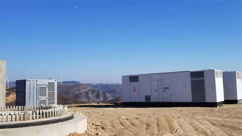 井陉带燃油预热系统的柴油发电机组在冬季启动前需要做哪些准备工作？